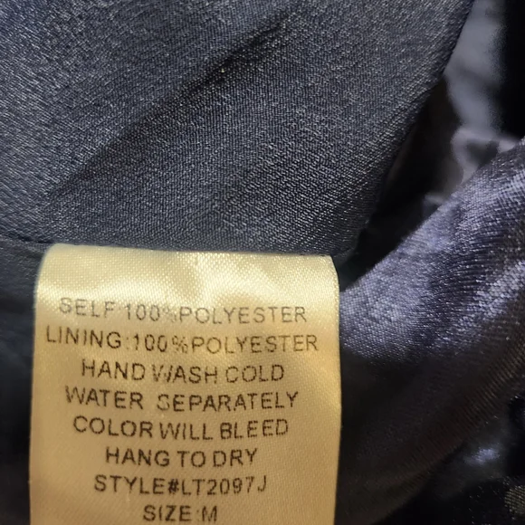 Lulu’s Navy Ruffle Peplum Party Top – Size M. Peplum,party, Glam. Shimmer. - Picture 3 of 6